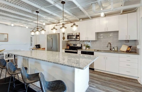 Nashville House | Minutes to Downtown, Peaceful and Private at Night