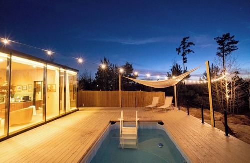 Oakhurst Cabin | Mist:Mirror cabin, VIEW, pool, grill, fire pit
