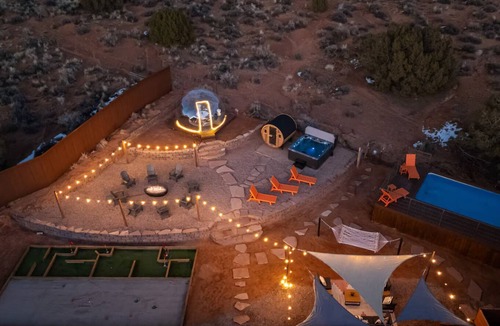 Moab South Valley House | Moab Desert Oasis, Stunning Views, Pool, Hot tub, Sauna, Dome, Games, sleeps 26