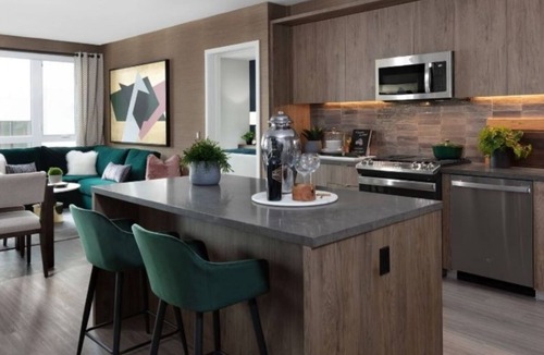The Crossings Condo | Modern 2BR Condo at Landsby – Hot Tub & Pool, Relax