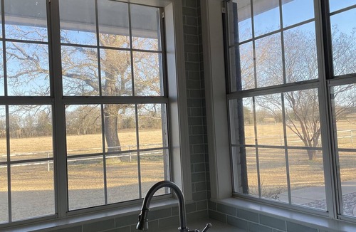Fairfield House | Modern farmhouse retreat between DFW and Houston.
