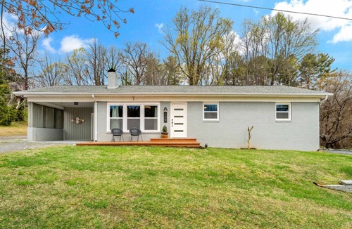 Morganton House | Modern Home Designed for Fun! Game-Room, Outdoor Kitchen, Firepit