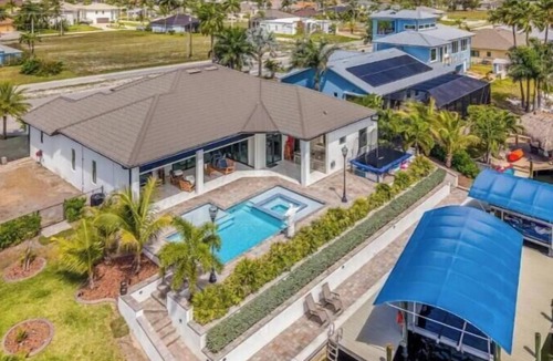 Burnt Store House | Modern House On water Gulf Acess Heated pool & Hot tub