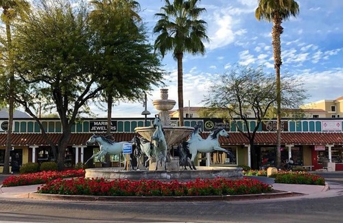 South Scottsdale Apartment | Modern Old Town 1 Bedroom Condo