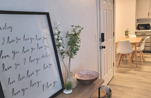 University Area House | Modern ranch, stylish hidden 💎 in the most convenient U-MED DISTRICT!