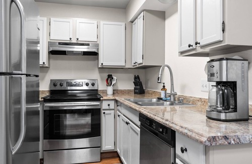 Sand Lake House | Moose Meadows Close to Airport, Comfortable Home Base in Alaska