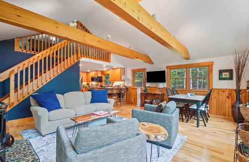 Rangeley Plantation Cabin | MooseHoek | Sandy Beach and Gorgeous Sunsets on Mooselookneguntic Lake