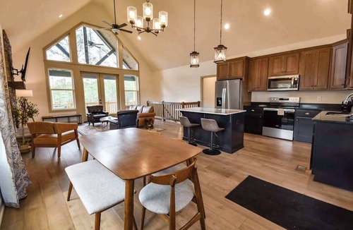 Ellijay House | Mountain Peak Lodge - Game Room