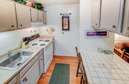 Mammoth Lakes Condo | Mountain Shadows #F02 | Near Shuttle & Shopping!