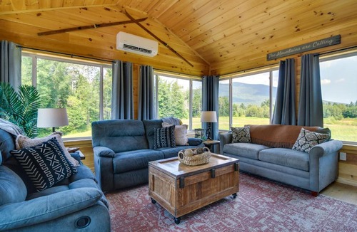 East Central Franklin House | Mountain-View Maine Cabin: Ski, Hike & Bike!