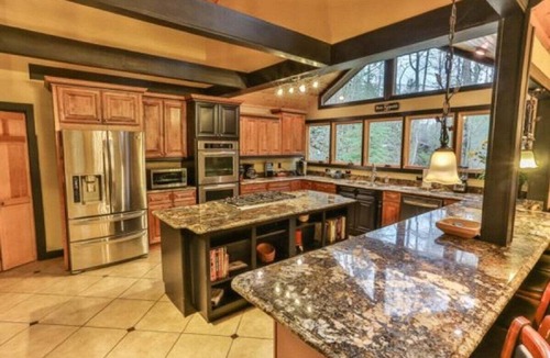 Ellijay Cabin | ​Mountain Waters Lodge - Creekfront, Hiking, Chef's Kitchen