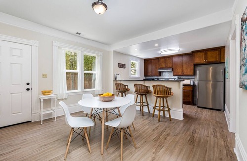 West Alameda House | Mozart’s Flat - Fully Renovated with Blazing WiFi