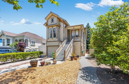 West Alameda House | Mozart’s Flat - Fully Renovated with Blazing WiFi