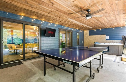 Ellijay House | Mtn Retreat w Hot Tub & Resort Amenities Grill
