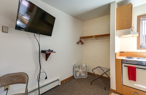 Cooper Landing Apartment | Mtn Views & Near River! Cozy Cooper Landing Haven