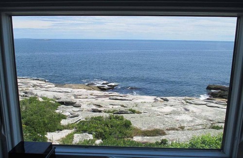Georgetown Cottage | Nautica: Cozy 2 Bedroom Waterfront Retreat in Georgetown, ME, perfect for family or couples.