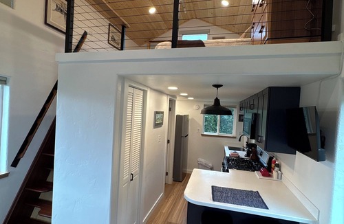Homer Cottage | NAUTICAL NEST 1-bedroom cottage in cozy Homer, perfect for a relaxing getaway!