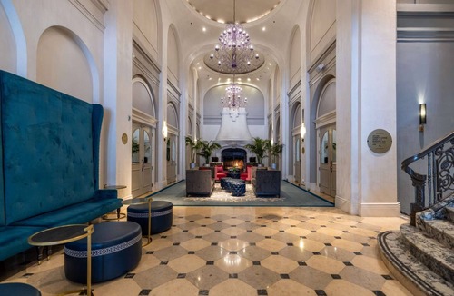 Theater District Hotel | Near Powell Cable Car | Italian Dining + Fitness