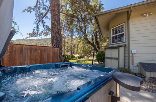 Oakhurst Villa | Near Yosemite - Riverbend Retreat - Hot Tub + Pool + Bar + Pond