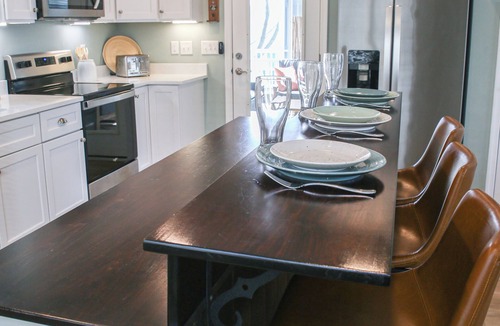 Cedar Neck House | NEW 3 BR/2.5BTH near Bethany Beach/home on stilts, open floor plan/1st FL Master