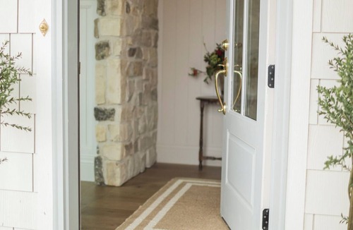 Mount Pleasant Cottage | NEW! GORGEOUS! 6 bedroom luxury cottage with old English charm, Mount pleasant