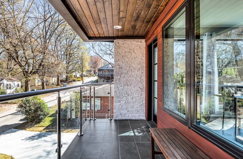 Home Park House | New Modern Home near Atlantic Station with Balcony and Rooftop Deck