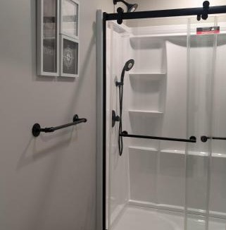 Ellsworth Apartment | Newly Renovated Acadia Apartment Mple Street