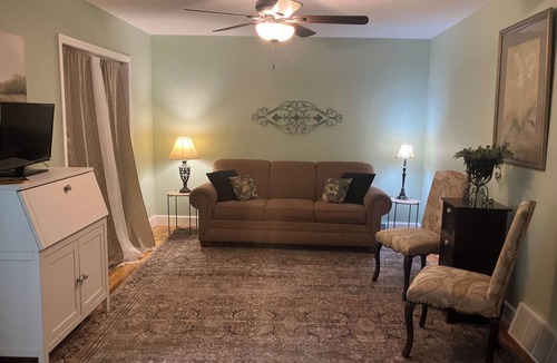 Lithopolis House | Newly renovated cozy 1-bedroom cottage in charming Lithopolis