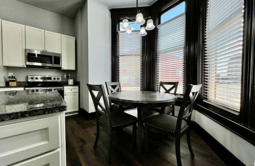 Lindenwald House | Newly Renovated Historic mansion 8 Bedrooms