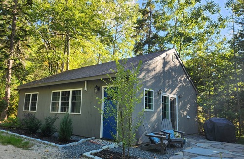 Sullivan House | Newly renovated waterfront cottage with spectacular sunset views