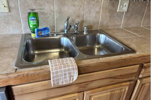 University Area Apartment | Newly Updated - Middle Floor - Dog Friendly