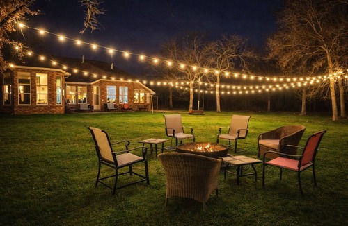 Navasota House | No Neighbors! Private 4BR on 12 Wooded Acres 5 Min to Aggieland