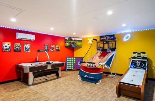 Glendale Villa | Northstar Zen Resort- Rock Waterslide - Pool - Spa - Secret Tunnel - Epic Game Room
