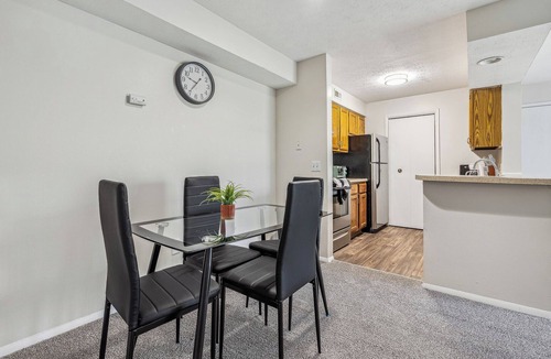 Columbus Apartment | Northwoods 8083-2C I 2 Bed 1 Bath
