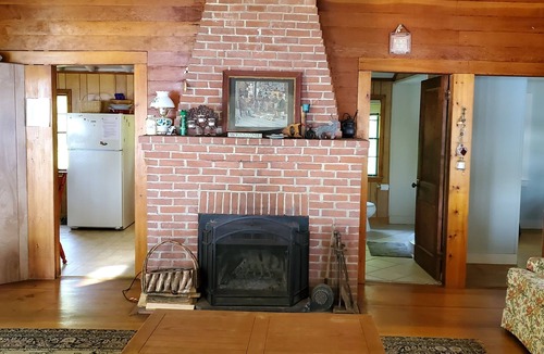 South China Cottage | "Not-A-Pine Lane COTTAGE" is a family treasure enjoyed by generations