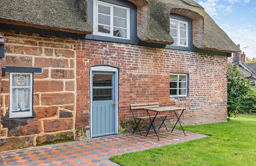 Stone House | Oak Tree Thatched Cottage