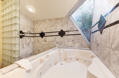 Salmon Creek House | Ocean view home with private sauna, fireplace, balcony & W/D - walk to beach
