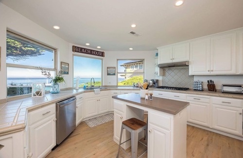 Moss Beach House | Oceanfront Home Retreat w/Breathtaking Views of Fitzgerald Marine Reserve