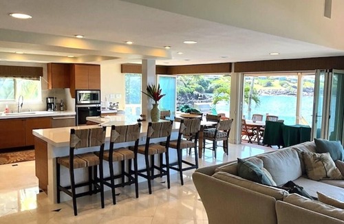 Napili House | Oceanfront, hot tub, pool, sauna, perfect location!