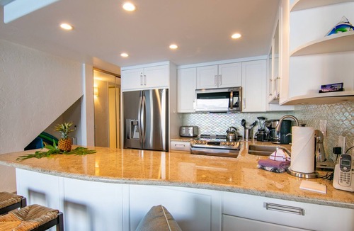 Honokowai Condo | Oceanfront Penthouse w/Panoramic Views + A/C