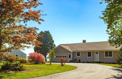 Glen Cove House | Oceanfront -Samoset Road, Rockland ME (Across from the Samoset Resort)