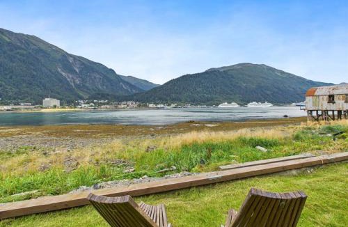 West Juneau House | Oceanfront w Incredible Views