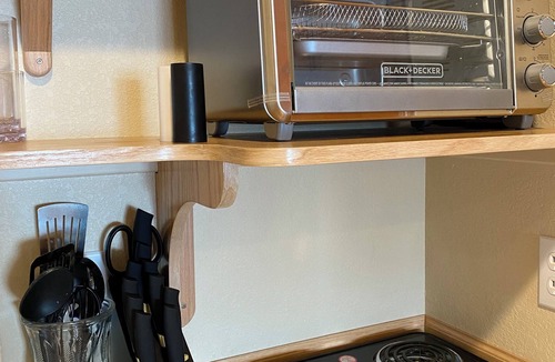 Kodiak Apartment | Oceanspray:2-bdrm apartment where you'll feel the ocean spray!