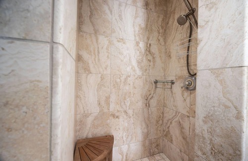 Montara Apartment | Oceanview by-the-Sea Beach Studio - walk to Beaches, Trails, Restaurants +