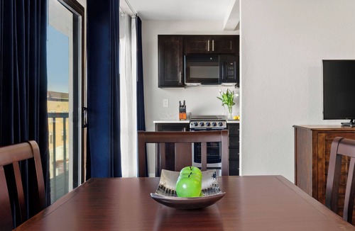 Fisherman's Wharf Resort | OFFICIAL LISTING | Wyndham - Suites at Fishermans Wharf 1BR w/Free WiFi & More!