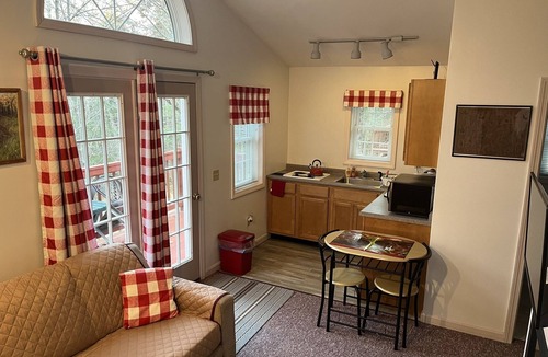 Norway Cottage | One Bedroom Cottage