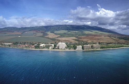 Honokowai Condo | One Bedroom Scenic View-Located on the Beach-Hawaii's Ka'anapali Beach Club