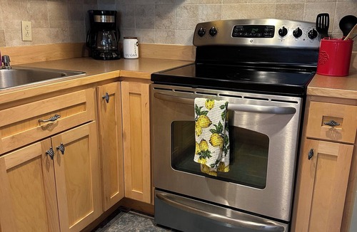 Carrabassett Valley Condo | One Bedroom Ski-In/Ski-Out Condo on Whiffletree Chairlift. Short Walk to Village