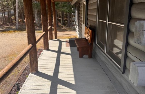 Rangeley House | Outta Range Outta Range, A Cozy Log Home Retreat