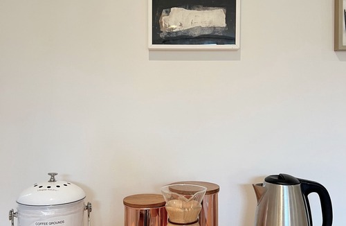 Midtown Cottage | Palo Alto Cottage: Privacy, Comfort & Convenience